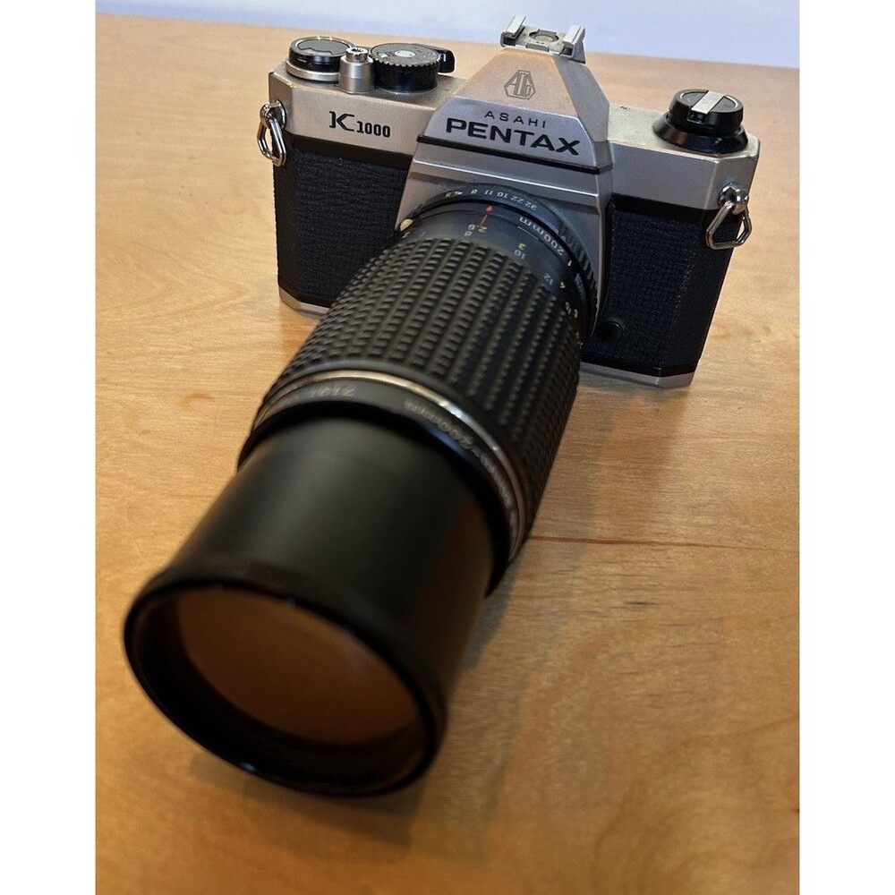Vintage Pentax K1000 With 80-200mm Zoom Lens